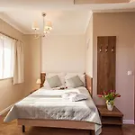 Arkadia Bed & Breakfast 3*