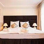 Bed & Breakfast Arkadia 3*
