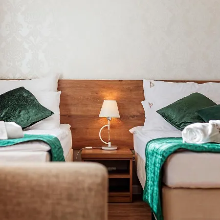 Arkadia Oda ve Kahvaltı 3*