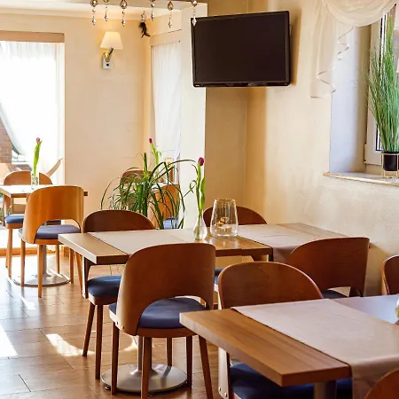 Arkadia Oda ve Kahvaltı 3*