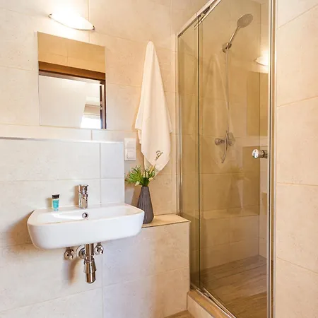 Bed & Breakfast Arkadia 3*